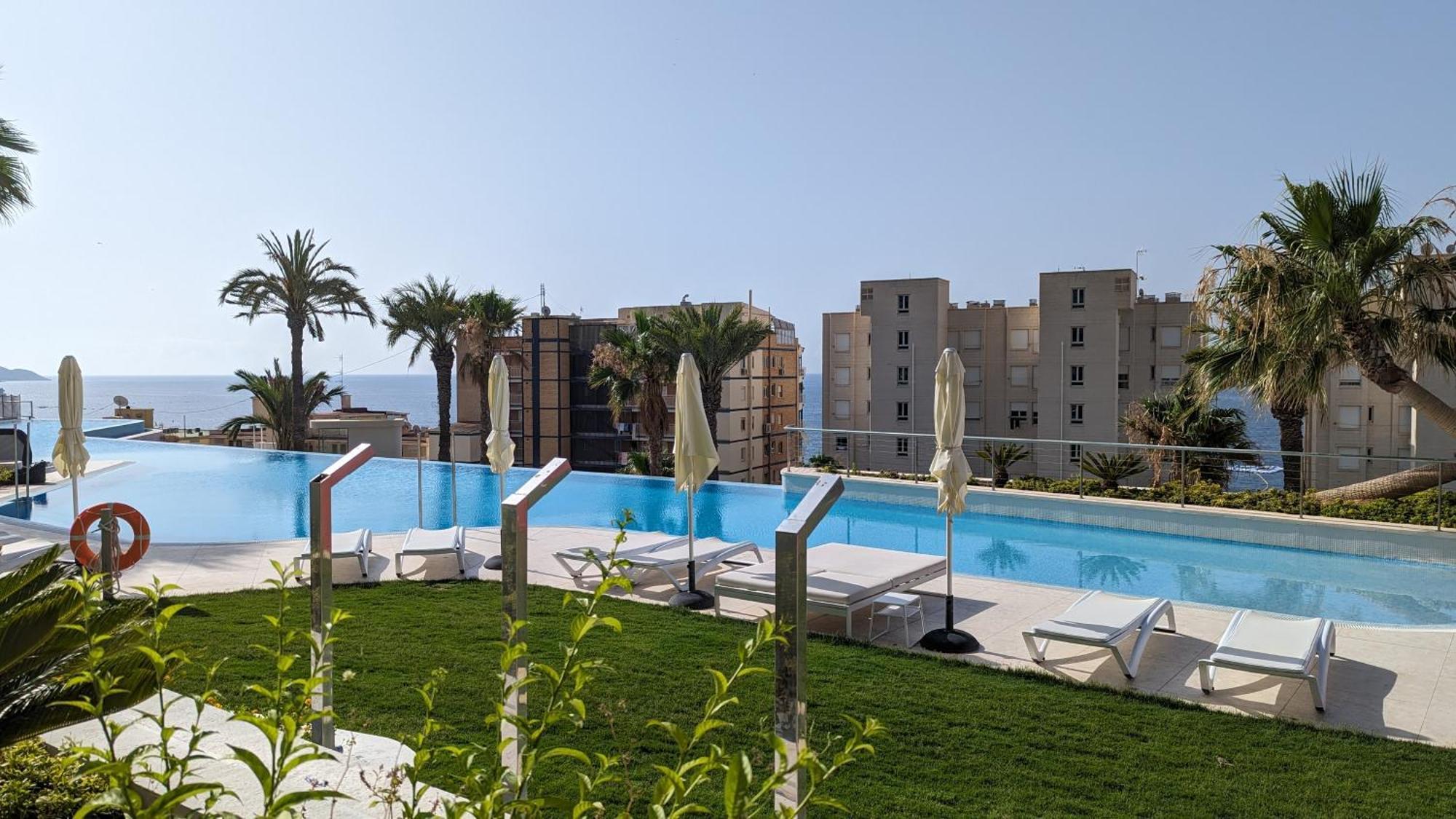 Sunset Cliffs Modern Apartment Бенидорм Экстерьер фото