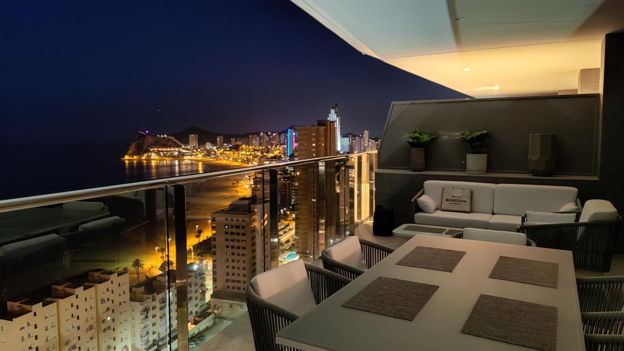 Sunset Cliffs Modern Apartment Бенидорм Экстерьер фото