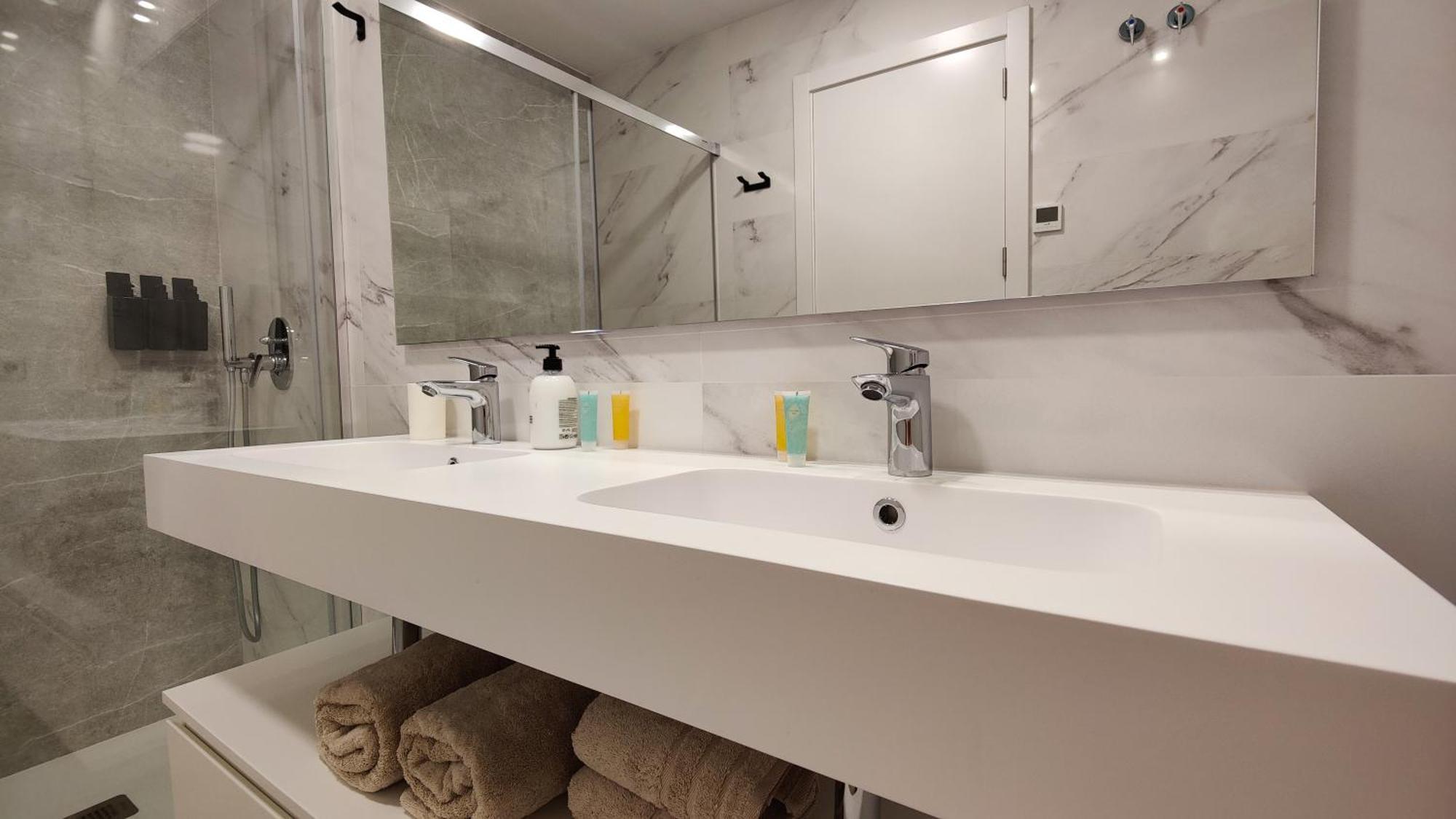 Sunset Cliffs Modern Apartment Бенидорм Экстерьер фото